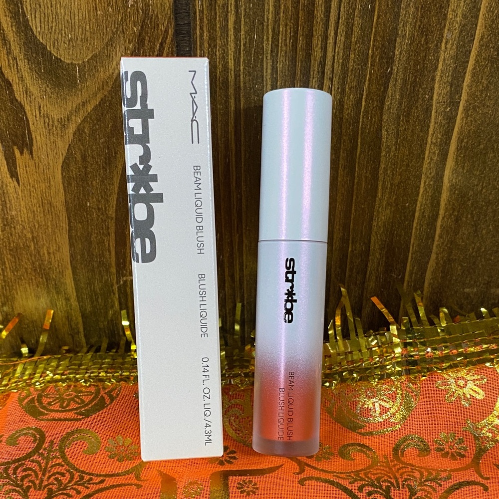 MAC Cosmetics Strobe Beam Liquid Blush - Radiant Pink